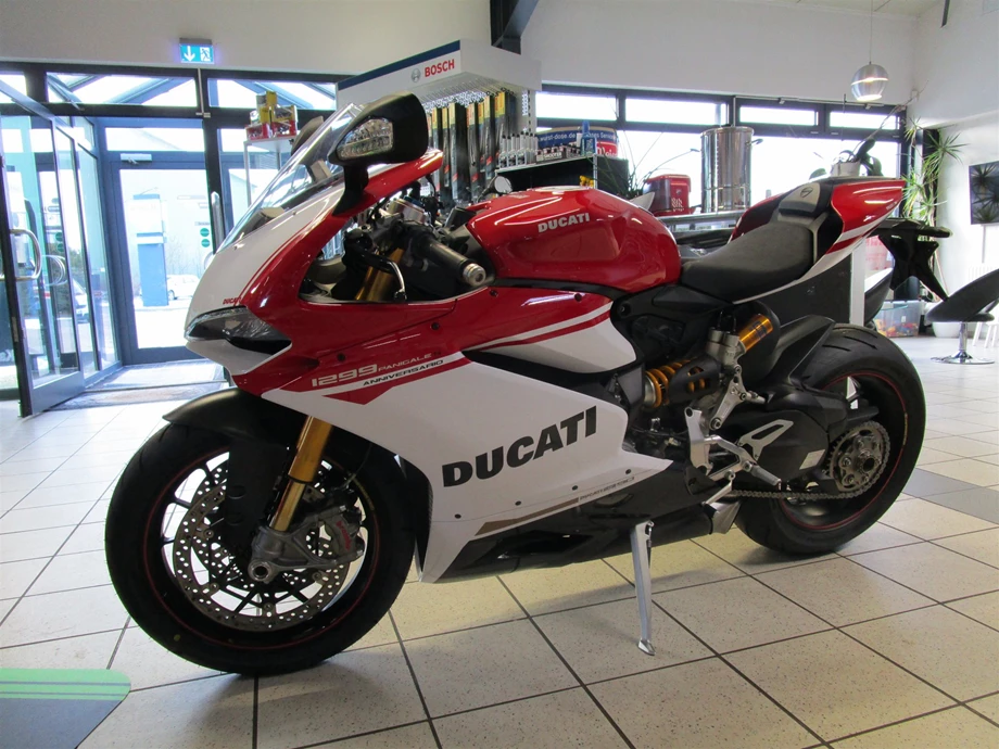 Umbgebautes Motorrad Ducati 1299 Panigale S Bild 2: Umbgebautes Motorrad Ducati 1299 Panigale S