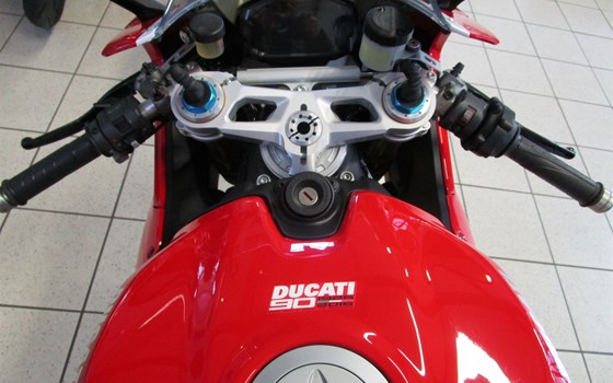 Umgebautes Motorrad Ducati 1299 Panigale S von Team Wahlers GmbH - Bild 4 Umgebautes Motorrad Ducati 1299 Panigale S von Team Wahlers GmbH - Bild 4