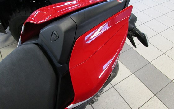 Umgebautes Motorrad Ducati 1299 Panigale S von Team Wahlers GmbH - Bild 5 Umgebautes Motorrad Ducati 1299 Panigale S von Team Wahlers GmbH - Bild 5