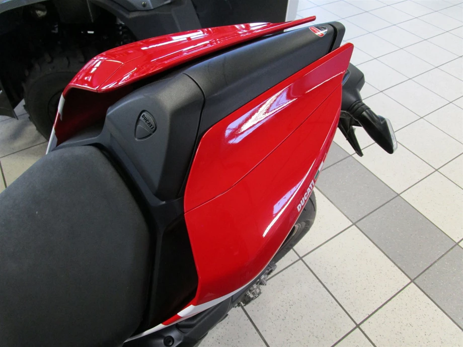 Umbgebautes Motorrad Ducati 1299 Panigale S Bild 5: Umbgebautes Motorrad Ducati 1299 Panigale S