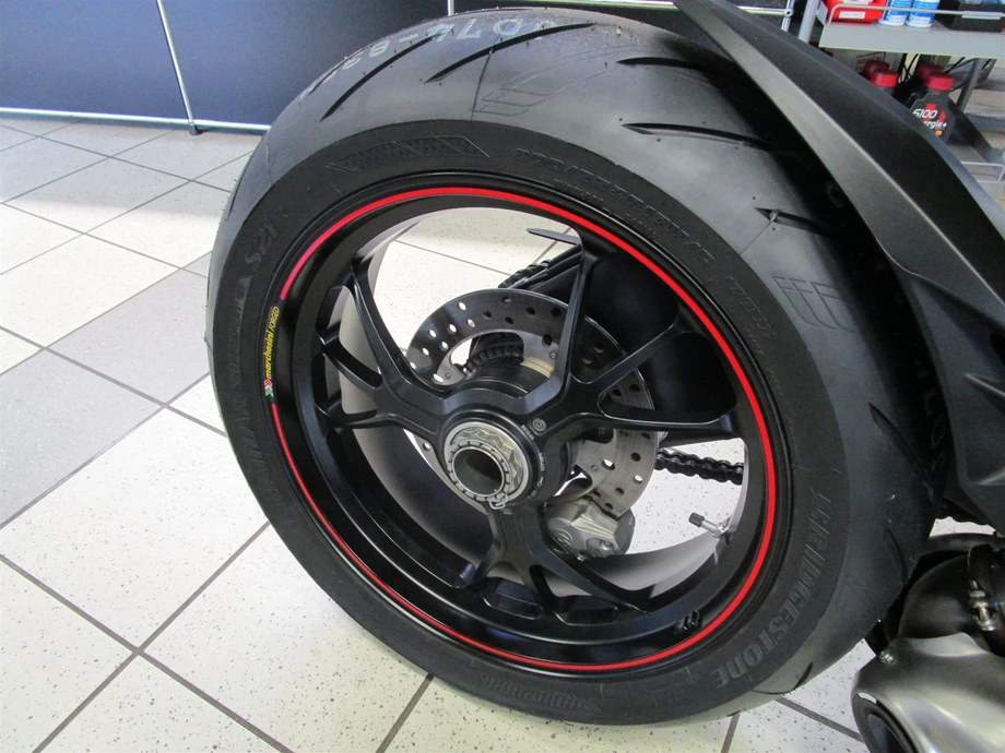 Umbgebautes Motorrad Ducati 1299 Panigale S Bild 9: Umbgebautes Motorrad Ducati 1299 Panigale S