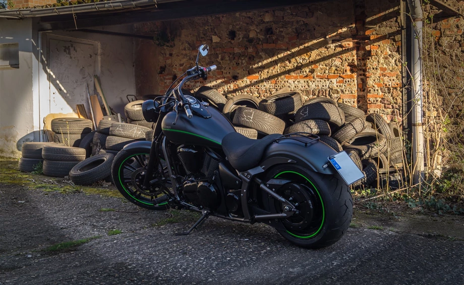 Umbgebautes Motorrad Kawasaki VN 900 Custom Bild 3: Umbgebautes Motorrad Kawasaki VN 900 Custom