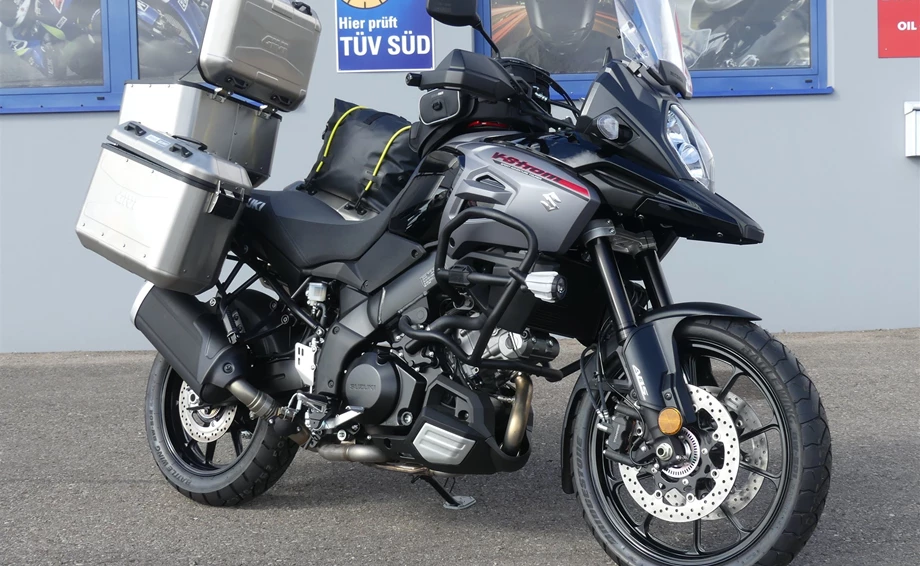 Umbgebautes Motorrad Suzuki V-Strom 1000 Bild 2: Umbgebautes Motorrad Suzuki V-Strom 1000