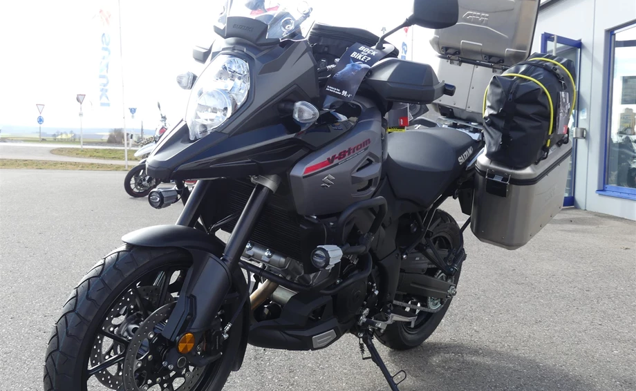 Umbgebautes Motorrad Suzuki V-Strom 1000 Bild 4: Umbgebautes Motorrad Suzuki V-Strom 1000