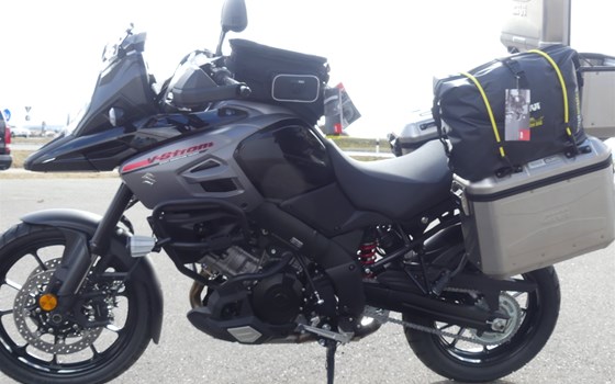 Umgebautes Motorrad Suzuki V-Strom 1000 von Biker Stable GmbH & Co. KG - Bild 5 Umgebautes Motorrad Suzuki V-Strom 1000 von Biker Stable GmbH & Co. KG - Bild 5