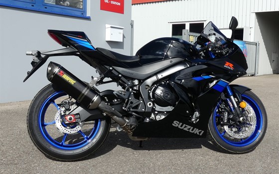 Umgebautes Motorrad Suzuki GSX-R 1000 R von Biker Stable GmbH & Co. KG - Bild 1 Umgebautes Motorrad Suzuki GSX-R 1000 R von Biker Stable GmbH & Co. KG - Bild 1