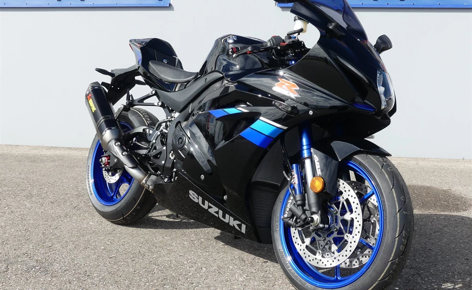 Umbgebautes Motorrad Suzuki GSX-R 1000 R Bild 3: Umbgebautes Motorrad Suzuki GSX-R 1000 R