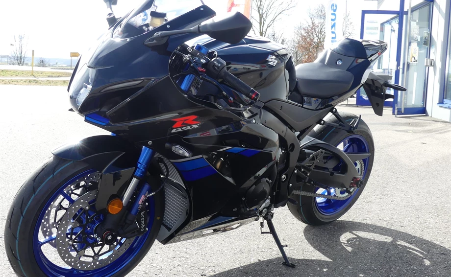 Umbgebautes Motorrad Suzuki GSX-R 1000 R Bild 5: Umbgebautes Motorrad Suzuki GSX-R 1000 R