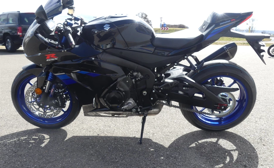 Umbgebautes Motorrad Suzuki GSX-R 1000 R Bild 6: Umbgebautes Motorrad Suzuki GSX-R 1000 R