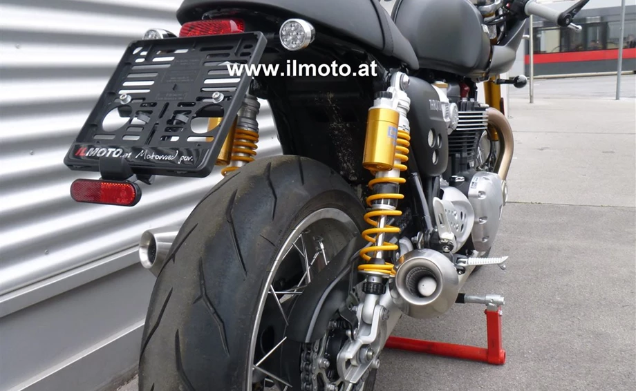 Umbgebautes Motorrad Triumph Thruxton 1200R Bild 7: Umbgebautes Motorrad Triumph Thruxton 1200R