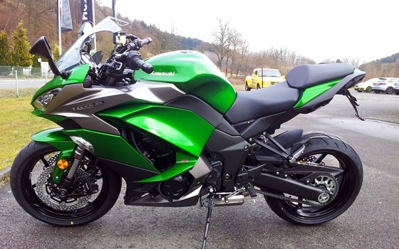 Umgebautes Motorrad Kawasaki Z1000SX von Motorradhaus Löhmer GmbH - Bild 2 Umgebautes Motorrad Kawasaki Z1000SX von Motorradhaus Löhmer GmbH - Bild 2