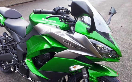 Umgebautes Motorrad Kawasaki Z1000SX von Motorradhaus Löhmer GmbH - Bild 6 Umgebautes Motorrad Kawasaki Z1000SX von Motorradhaus Löhmer GmbH - Bild 6