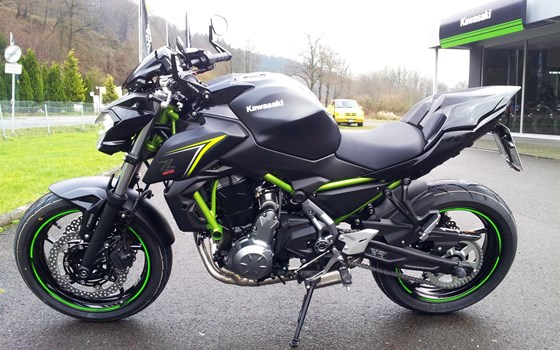Umgebautes Motorrad Kawasaki Z650 von Motorradhaus Löhmer GmbH - Bild 2 Umgebautes Motorrad Kawasaki Z650 von Motorradhaus Löhmer GmbH - Bild 2