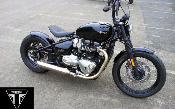 Umgebautes Motorrad Triumph Bonneville Bobber von Motorradhaus Löhmer GmbH - Bild 1 Umgebautes Motorrad Triumph Bonneville Bobber von Motorradhaus Löhmer GmbH - Bild 1