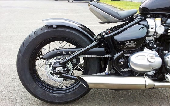 Umgebautes Motorrad Triumph Bonneville Bobber von Motorradhaus Löhmer GmbH - Bild 8 Umgebautes Motorrad Triumph Bonneville Bobber von Motorradhaus Löhmer GmbH - Bild 8