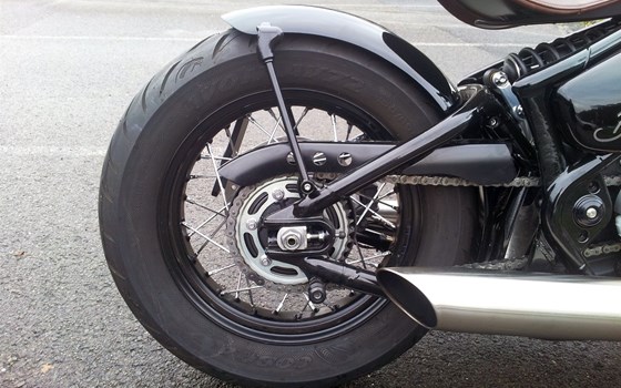 Umgebautes Motorrad Triumph Bonneville Bobber von Motorradhaus Löhmer GmbH - Bild 5 Umgebautes Motorrad Triumph Bonneville Bobber von Motorradhaus Löhmer GmbH - Bild 5