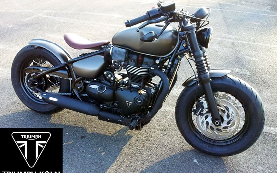 Umgebautes Motorrad Triumph Bonneville Bobber Black von Motorradhaus Löhmer GmbH - Bild 1 Umgebautes Motorrad Triumph Bonneville Bobber Black von Motorradhaus Löhmer GmbH - Bild 1