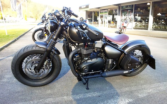 Umgebautes Motorrad Triumph Bonneville Bobber Black von Motorradhaus Löhmer GmbH - Bild 4 Umgebautes Motorrad Triumph Bonneville Bobber Black von Motorradhaus Löhmer GmbH - Bild 4