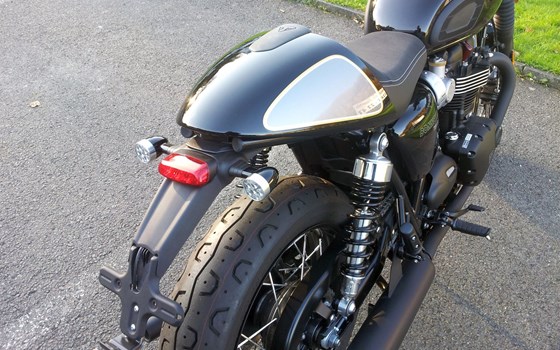 Umgebautes Motorrad Triumph Bonneville T120 Black von Motorradhaus Löhmer GmbH - Bild 7 Umgebautes Motorrad Triumph Bonneville T120 Black von Motorradhaus Löhmer GmbH - Bild 7