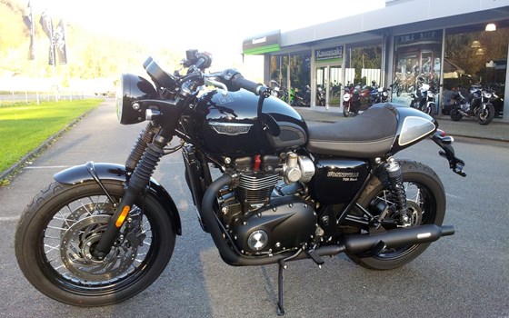 Umgebautes Motorrad Triumph Bonneville T120 Black von Motorradhaus Löhmer GmbH - Bild 4 Umgebautes Motorrad Triumph Bonneville T120 Black von Motorradhaus Löhmer GmbH - Bild 4