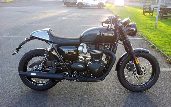 Umgebautes Motorrad Triumph Bonneville T120 Black von Motorradhaus Löhmer GmbH - Bild 3 Umgebautes Motorrad Triumph Bonneville T120 Black von Motorradhaus Löhmer GmbH - Bild 3