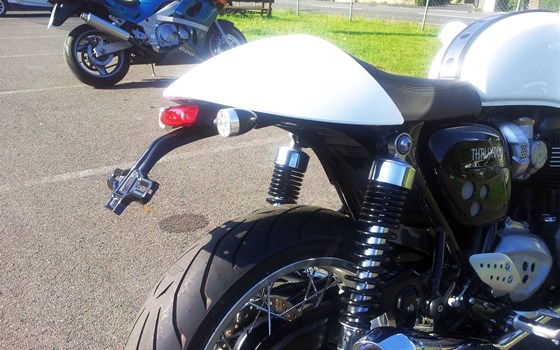 Umgebautes Motorrad Triumph Thruxton 1200 von Motorradhaus Löhmer GmbH - Bild 10 Umgebautes Motorrad Triumph Thruxton 1200 von Motorradhaus Löhmer GmbH - Bild 10