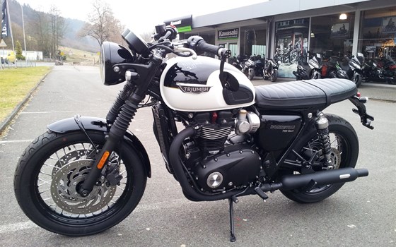 Umgebautes Motorrad Triumph Bonneville T120 Black von Motorradhaus Löhmer GmbH - Bild 4 Umgebautes Motorrad Triumph Bonneville T120 Black von Motorradhaus Löhmer GmbH - Bild 4