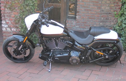 Harley-Davidson CVO Breakout FXSBSE Custom Bike Harley-Davidson CVO Breakout FXSBSE Custom Bike