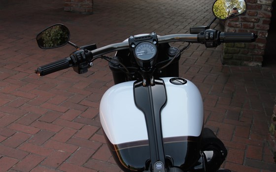 Umgebautes Motorrad Harley-Davidson CVO Breakout FXSBSE von X-Trem Custombikes - Bild 9 Umgebautes Motorrad Harley-Davidson CVO Breakout FXSBSE von X-Trem Custombikes - Bild 9