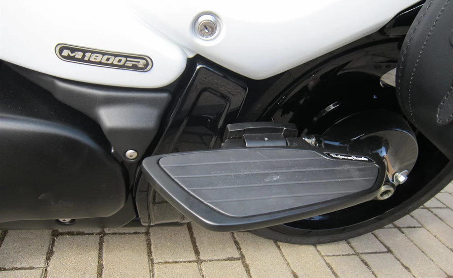 Umbgebautes Motorrad Suzuki Intruder M1800RZ Bild 1: Umbgebautes Motorrad Suzuki Intruder M1800RZ
