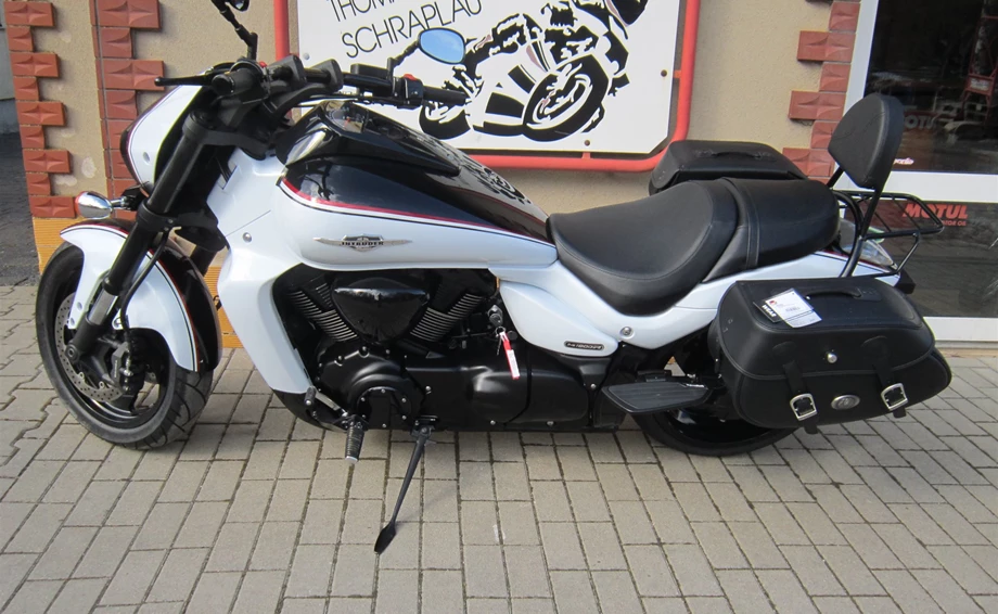 Umbgebautes Motorrad Suzuki Intruder M1800RZ Bild 4: Umbgebautes Motorrad Suzuki Intruder M1800RZ