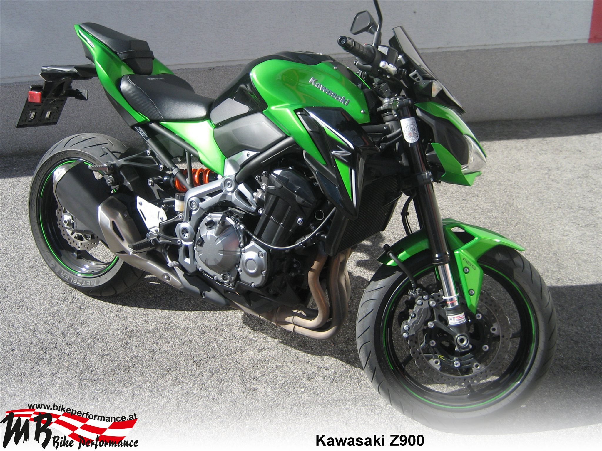 Details zum Custom-Bike Kawasaki Z900 des Händlers MB Bike Performance GmbH