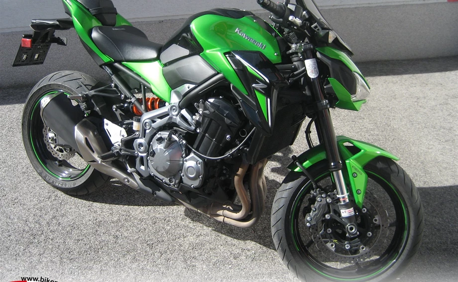 Umbgebautes Motorrad Kawasaki Z900 Bild 1: Umbgebautes Motorrad Kawasaki Z900