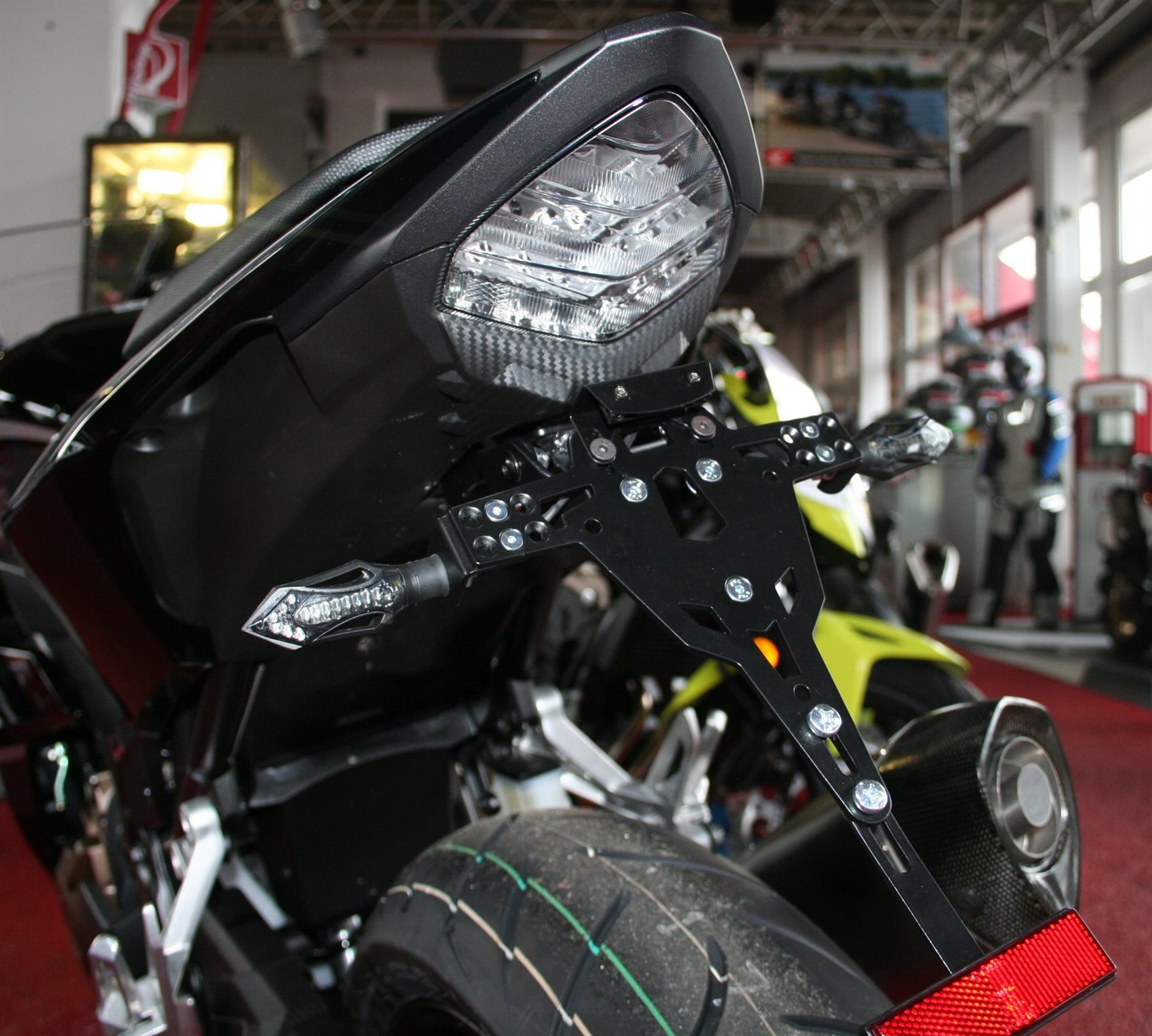 Details zum Custom-Bike Honda CBR500R des Händlers ZRM Zworad AG