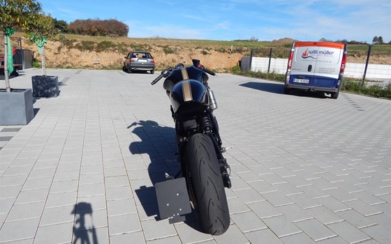 Umgebautes Motorrad Kawasaki ER-6n von BLACK BIKE CRAFTRÄDER - Bild 10 Umgebautes Motorrad Kawasaki ER-6n von BLACK BIKE CRAFTRÄDER - Bild 10