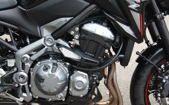 Umgebautes Motorrad Kawasaki Z900 70kW von Zweirad Waibel GmbH & Co. KG - Bild 7 Umgebautes Motorrad Kawasaki Z900 70kW von Zweirad Waibel GmbH & Co. KG - Bild 7