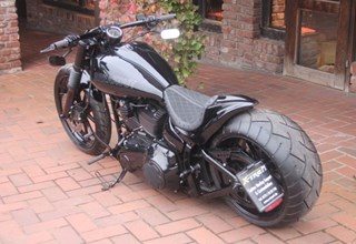 Harley-Davidson Softail Breakout FXSB