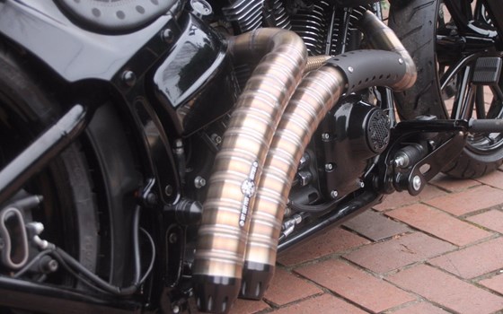 Umgebautes Motorrad Harley-Davidson Softail Breakout FXSB von X-Trem Custombikes - Bild 12 Umgebautes Motorrad Harley-Davidson Softail Breakout FXSB von X-Trem Custombikes - Bild 12