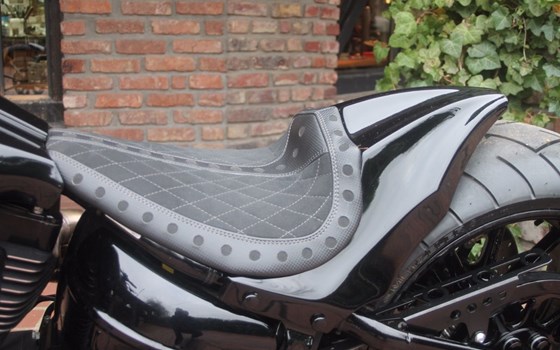 Umgebautes Motorrad Harley-Davidson Softail Breakout FXSB von X-Trem Custombikes - Bild 7 Umgebautes Motorrad Harley-Davidson Softail Breakout FXSB von X-Trem Custombikes - Bild 7