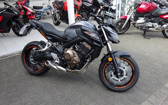 Umgebautes Motorrad Honda CB650F von Auto Hermes GmbH & Co. KG - Bild 1 Umgebautes Motorrad Honda CB650F von Auto Hermes GmbH & Co. KG - Bild 1