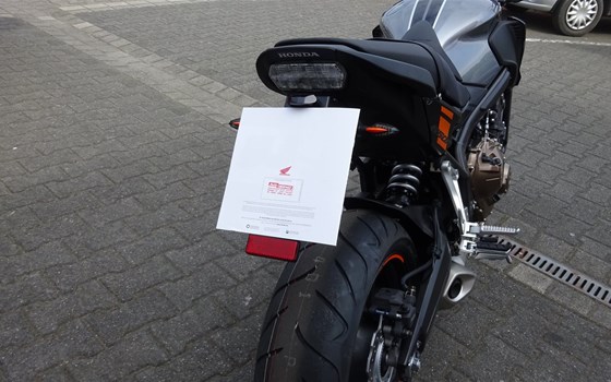 Umgebautes Motorrad Honda CB650F von Auto Hermes GmbH & Co. KG - Bild 4 Umgebautes Motorrad Honda CB650F von Auto Hermes GmbH & Co. KG - Bild 4