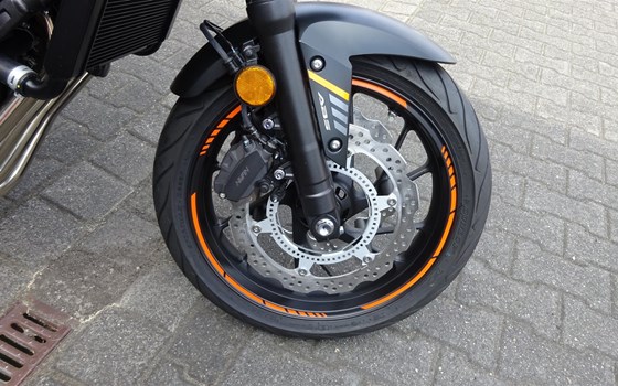 Umgebautes Motorrad Honda CB650F von Auto Hermes GmbH & Co. KG - Bild 5 Umgebautes Motorrad Honda CB650F von Auto Hermes GmbH & Co. KG - Bild 5