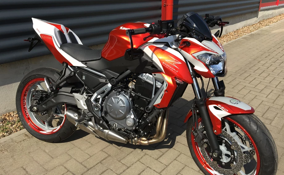 Umbgebautes Motorrad Kawasaki Z650 Bild 11: Umbgebautes Motorrad Kawasaki Z650