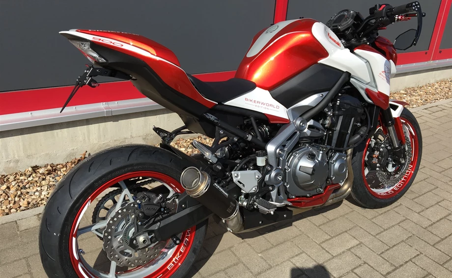Umbgebautes Motorrad Kawasaki Z900 Bild 2: Umbgebautes Motorrad Kawasaki Z900