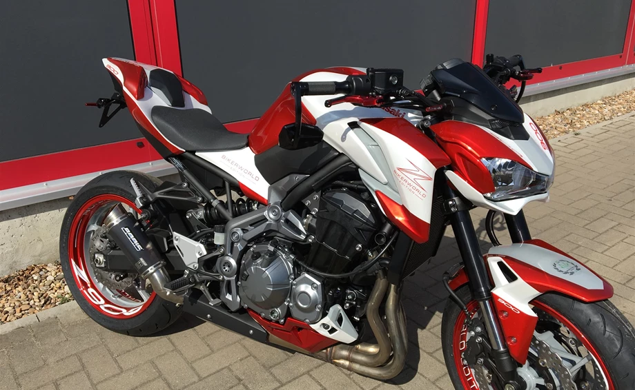 Umbgebautes Motorrad Kawasaki Z900 Bild 17: Umbgebautes Motorrad Kawasaki Z900