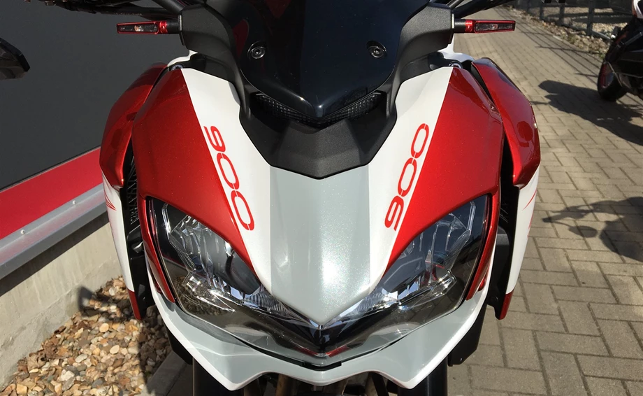 Umbgebautes Motorrad Kawasaki Z900 Bild 6: Umbgebautes Motorrad Kawasaki Z900