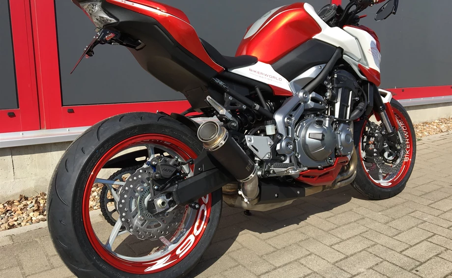 Umbgebautes Motorrad Kawasaki Z900 Bild 9: Umbgebautes Motorrad Kawasaki Z900