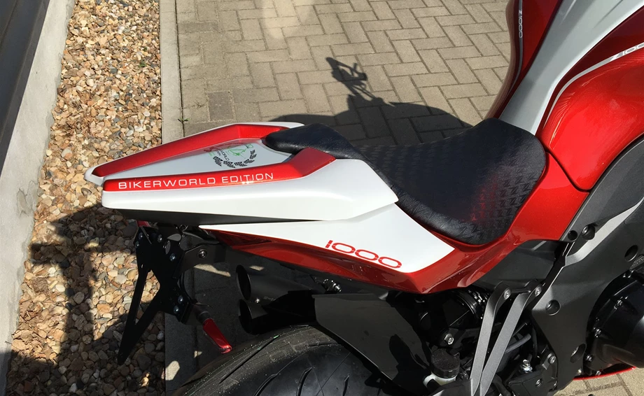 Umbgebautes Motorrad Kawasaki Z1000 Bild 7: Umbgebautes Motorrad Kawasaki Z1000