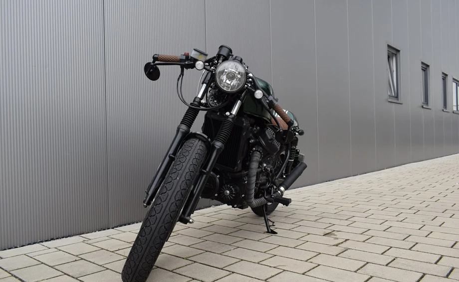 Umbgebautes Motorrad Honda CX 500 Bild 4: Umbgebautes Motorrad Honda CX 500