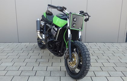 Kawasaki ZRX 1100 Custom Bike